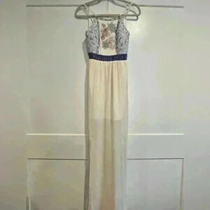 Flying Tomato Embroidered Maxi Dress Size Small